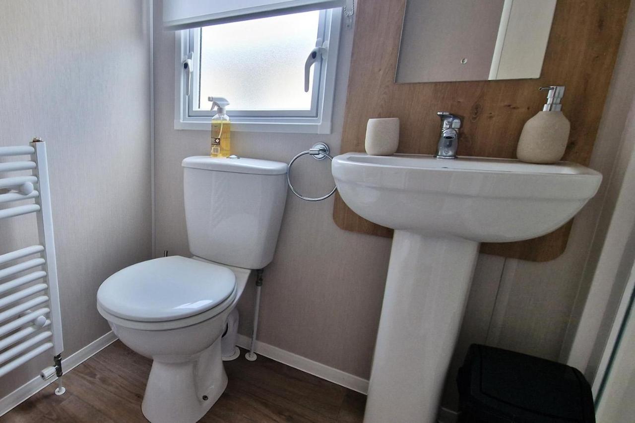 Lovely Caravan Nearby The Beach In Hunstanton, Norfolk Ref 23071C Ξενοδοχείο Εξωτερικό φωτογραφία